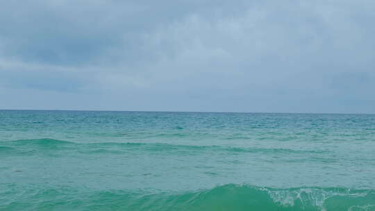 海南三亚海景 大海浪花沙滩海边视频素材模板下载