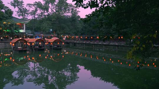 广州荔湾湖公园荔枝湾中式古代游船夜景灯光
