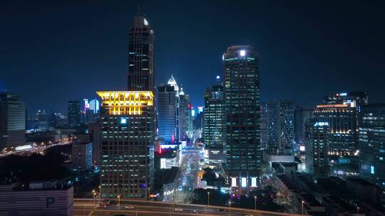 现代都市夜景-上海新天地外部