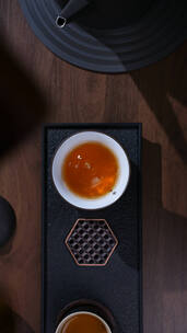 冲茶倒茶滴落中式茶具茶道文化竖屏