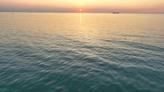 海面日落景色