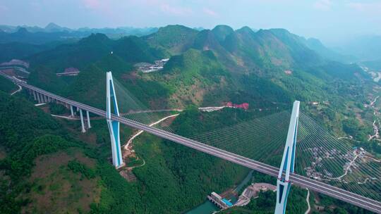 4k航拍贵州黔南平塘特大桥天空之桥风景区