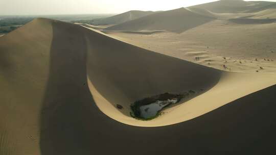 沙漠绿洲 沙漠航拍4k 敦煌沙漠