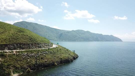 航拍大理环海公路风景