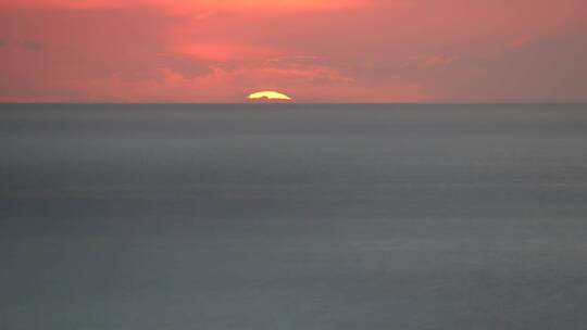 海上日落晚霞海边夕阳