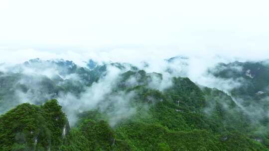 航拍雨后群山云雾袅绕云海翻滚4k素材