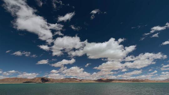 西藏阿里地区云朵自然风光延时