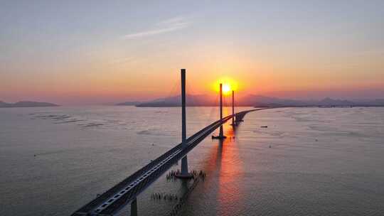 航拍珠海金湾高栏港大桥日落晚霞4k