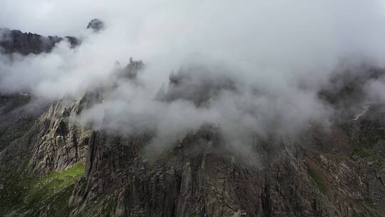 四川省阿坝州莲宝叶则石头山景区航拍