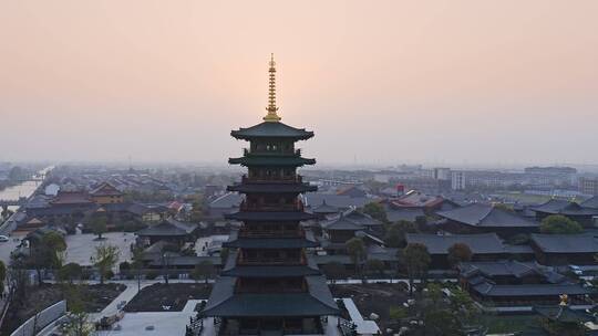 日落夕阳航拍上海宝山寺全景