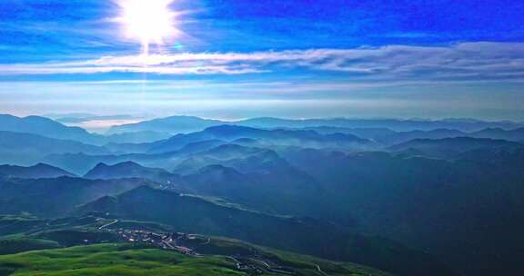 云南自然风光大山山上景观高山峡谷