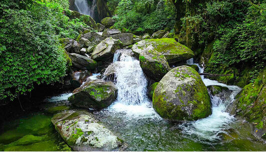 溪流流水瀑布河流山涧溪流水大自然