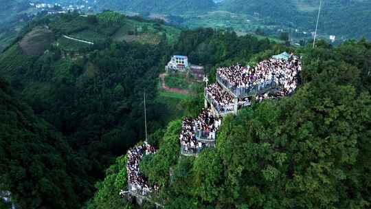 桂林阳朔相公山日出观景台人群