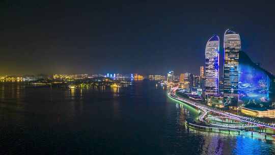 福建厦门双子塔鼓浪屿同框夜景航拍延时