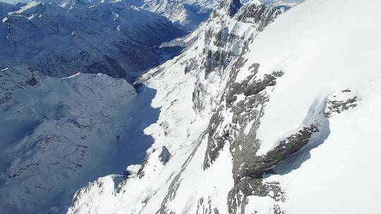 雪山航拍视频素材模板下载