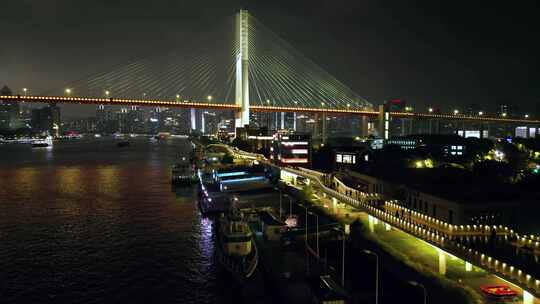 黄浦江码头夜景