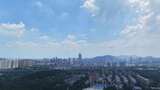 航拍枣庄蓝天白云下的高铁延时摄影高清在线视频素材下载