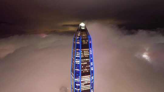 云海中的深圳平安金融中心