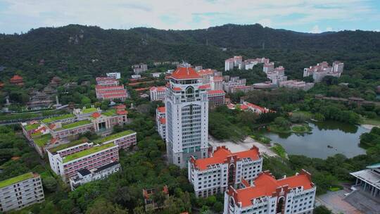 厦门航拍厦门大学建筑风光