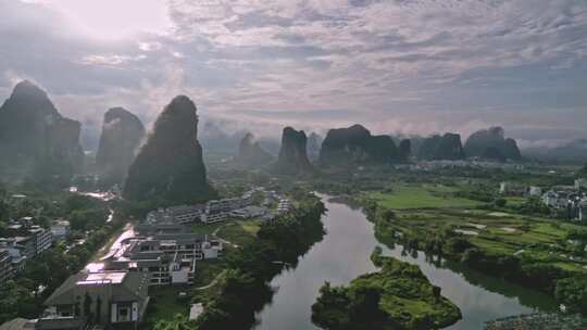 航拍视角下的田园山川风景