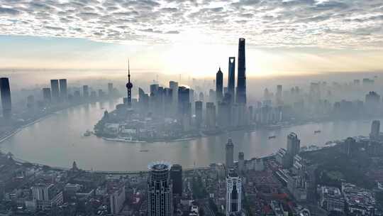 上海日出 上海夏天 城市丁达尔 城市发展
