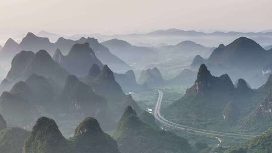 水墨喀斯特山峰地貌自然风光航拍