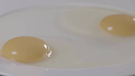 鸡蛋蛋黄蛋清打鸡蛋LOG素材