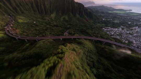 FPV穿越机航拍夏威夷城市公路高山森林大海