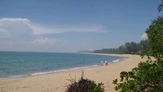 波光粼粼的海岸线 海天一线 南海