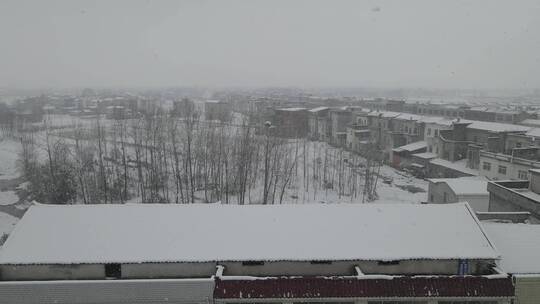 农村城镇下雪4K航拍原素材