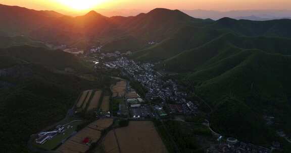 浙江安吉余村绿水青山金山银山麦田航拍