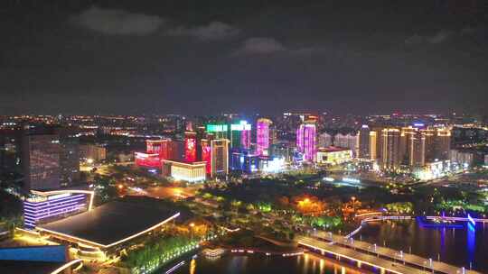 扬州西区明月湖大桥京华城商圈夜景灯光航拍视频素材模板下载