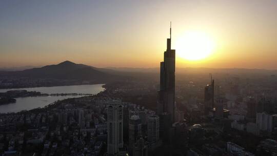 南京日出航拍紫峰大厦视频素材模板下载