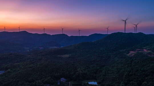 湖南长沙道林风电场夕阳航拍延时摄影