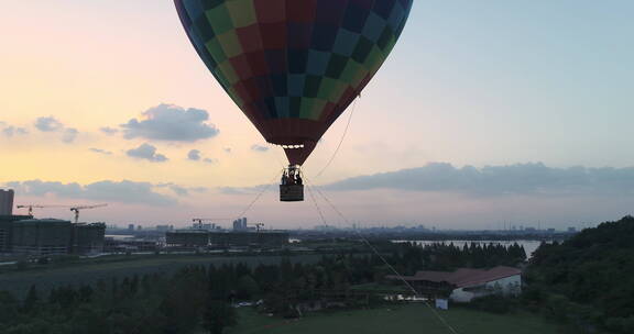 武汉滑翔伞基地航拍热气球夕阳5709