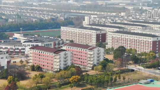 航拍扬州大学校区教学楼群空镜