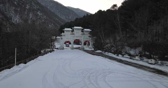 五女峰石牌坊景观