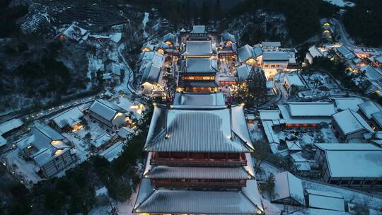 杭州径山寺雪天夜景视频素材模板下载