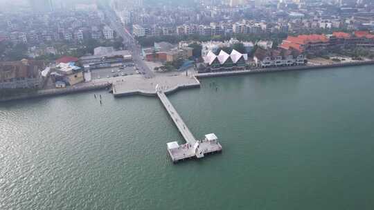 水上码头城市风光俯瞰全景