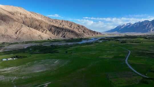 山川河流草地