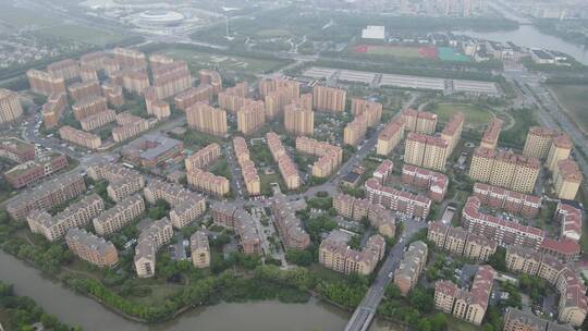 上海临港新城基建工地吊车建造建筑4K航拍