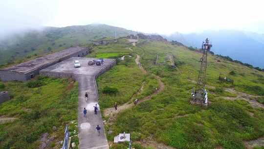 航拍武夷山黄岗山最高峰峡谷草甸森林云海