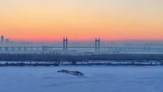 哈尔滨 冬季 松花江雾凇 阳明滩大桥视频素材模板下载