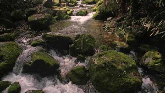 山涧小溪