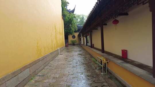 寺庙下雨素材苏州北寺塔实拍视频素材模板下载