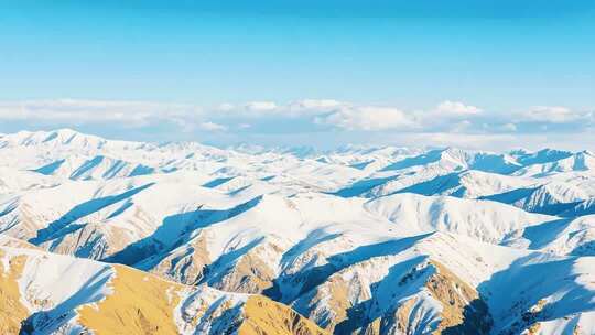 雪山自然风光全景