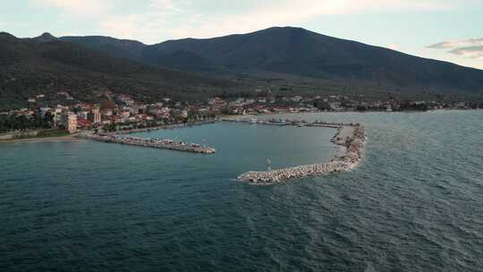 Thasos岛上的一个小村庄