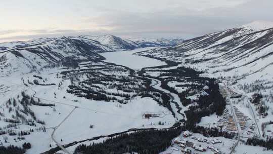 新疆阿勒泰地区喀纳斯景区雪景航拍