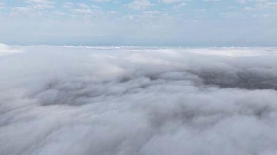 茂名海上云海平流雾
