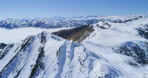 川西雪山冬季航拍风景